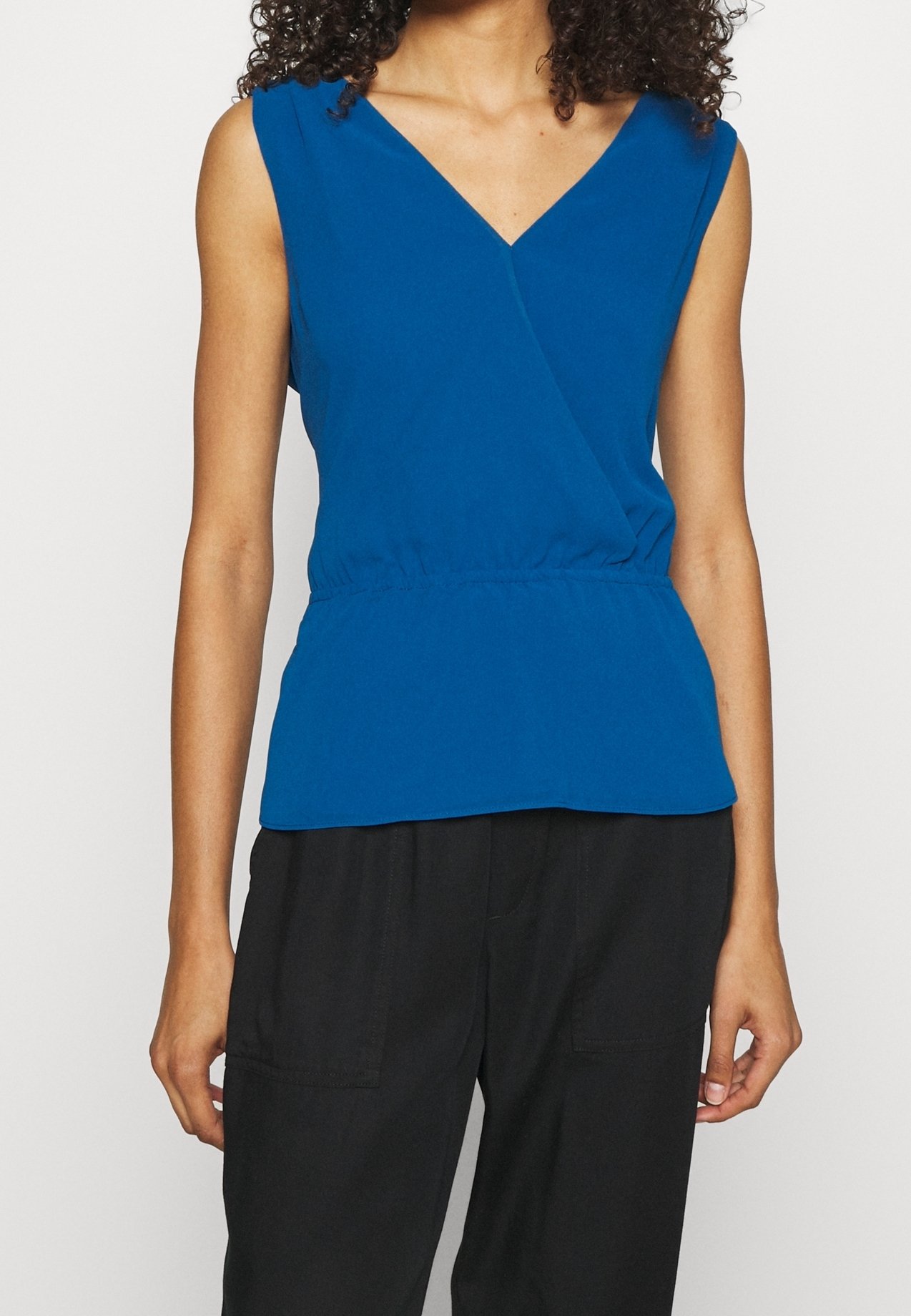 Banana Republic Women's V-Neck Blouse - New With Tags
