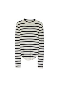 Pull à manches longues côtelé en crème et rayures bleues marines, avec un col rond et un ourlet légèrement incurvé pour un ajustement décontracté.