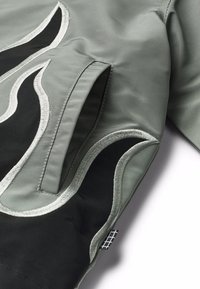 Molo HOTSON JACKET - Light jacket - heated