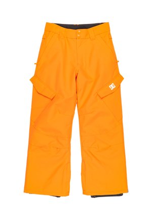 Pantalons de neige orange à coupe ample, dotés de poches cargo et de fermetures à bouton. Fabriqués en matériau robuste et résistant aux intempéries.