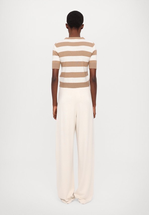 ASTER - Jumper - camel2