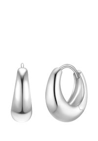 Pendientes de aro de plata con una superficie lisa y reflectante. Incluyen un colgante en forma de gota con un acabado pulido y una curvatura sutil.