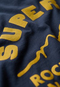 Superdry & Co OUTDOOR GRAPHIC - T-shirt print - navy marl