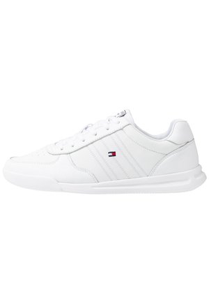 Sneakers - white