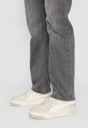 Baskets basses - beige