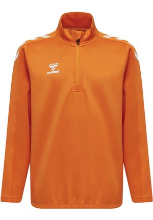 Oranje lange mouwen top gemaakt van gladde stof met een halve rits hals, voorzien van witte accenten en een klein logo op de voorkant.