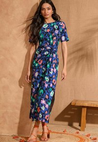 Love & Roses Trikotāžas kleita - blue animal tie side