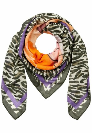 Écharpe légère présentant un imprimé animal gris et beige, avec des accents orange, rose et violet le long de ses bords et de ses bordures.