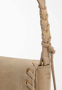 Mango Skuldertasker - sand