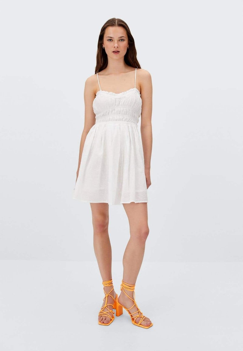 Damen Freizeitkleider | Stradivarius BESTICKTES TRÄGER Freizeitkleid white/weiß - HJ83865 Damen Freizeitkleider | Stradivarius BESTICKTES TRÄGER Freizeitkleid white/weiß - HJ83865