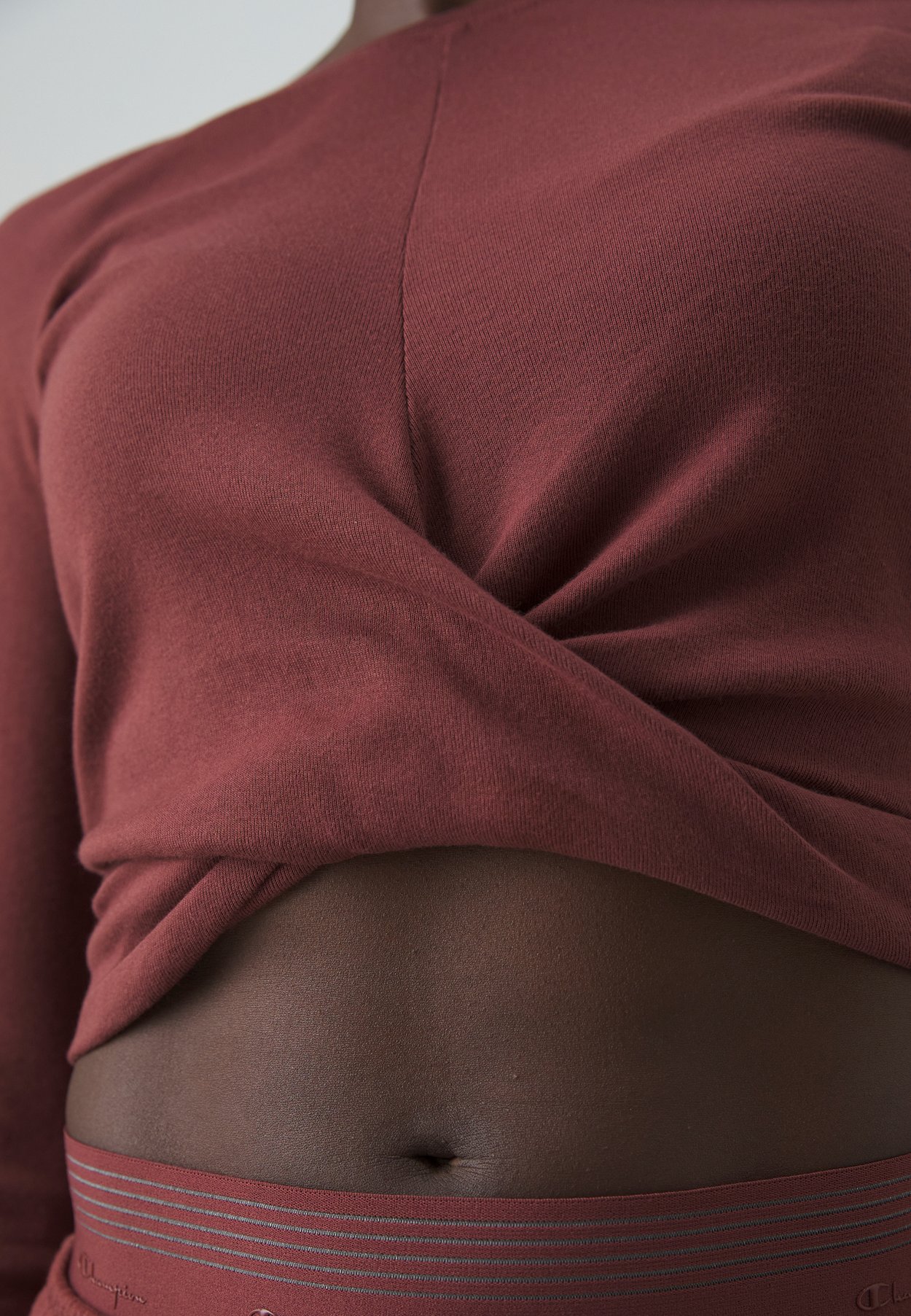 EMOTIONAL DANCE CREWNECK LONG SLEEVE