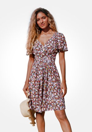 Cupshe, Freizeitkleid - pink/red/white
