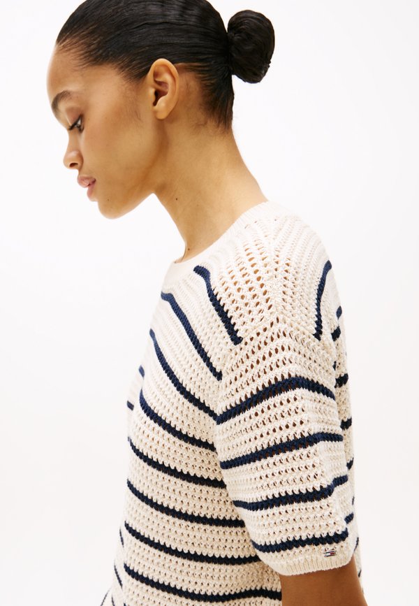 POINTELLE - Print T-shirt4