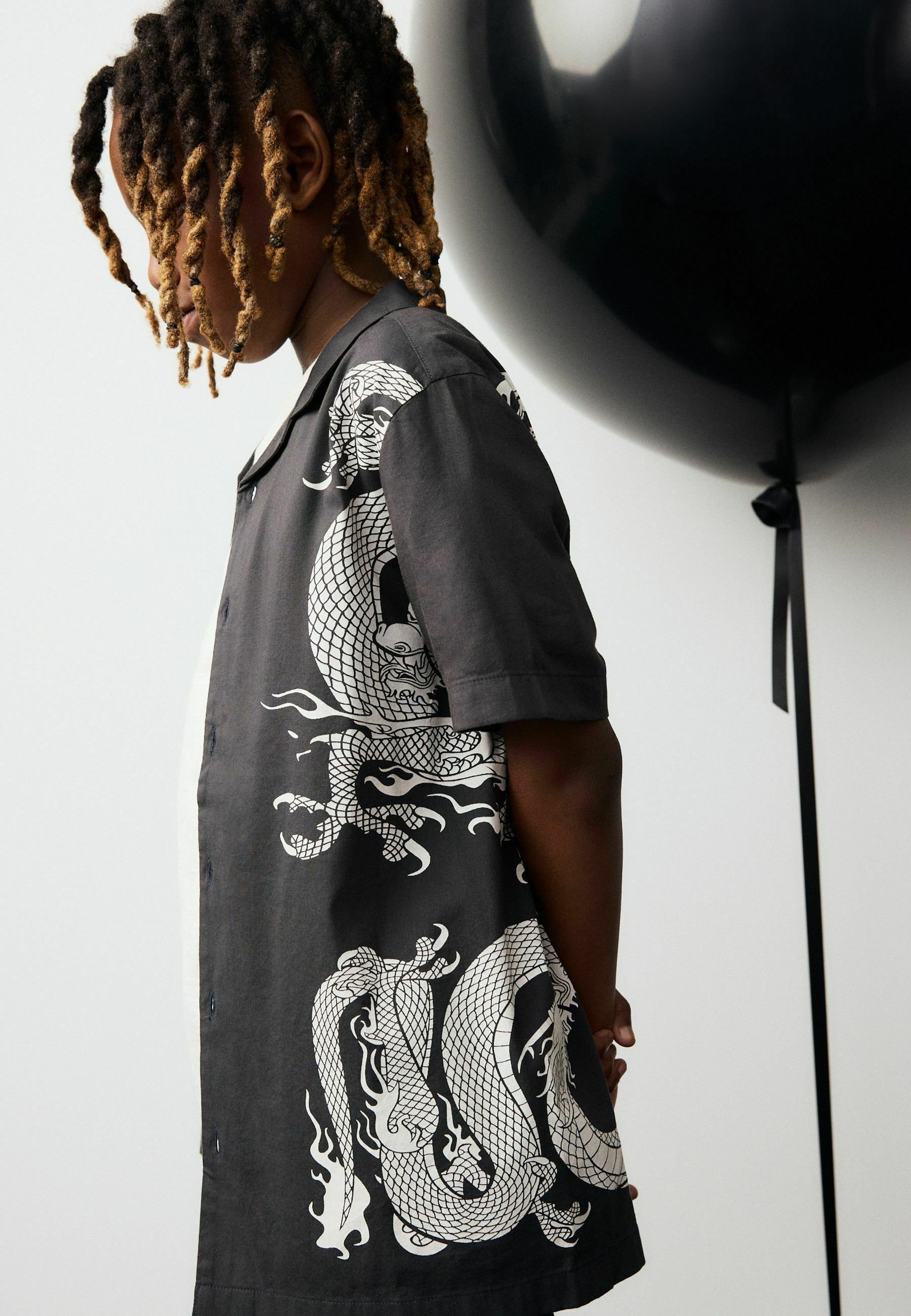 Next SHORT SLEEVE PRINTED REGULAR FIT - Shirt - black dragon/black