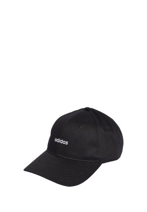 Berretto da baseball Adidas nero con visiera curva e logo bianco ricamato al centro davanti su sfondo bianco.
