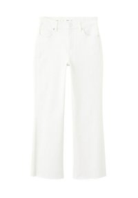 Belo, visokodebelne kavbojke z ravnimi nogavicami, zasnova s petimi žepi, zapiranjem na gumbe in z detajlom surovega roba ob členkih.