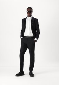 BOSS SET - Öltöny - black