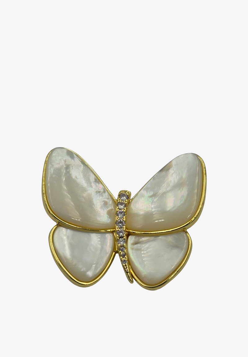 Broche en forme de papillon avec des ailes blanches nacrées bordées d'or et un corps doré orné de petits pierres précieuses claires.