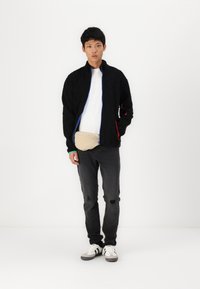 YOURTURN FLEECE JACKET UNISEX - Φλις πουλόβερ - black