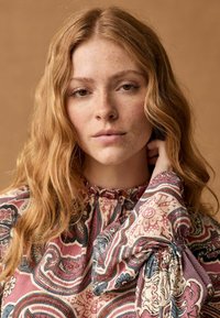 Next VOLUME - Bluse - pink paisley print