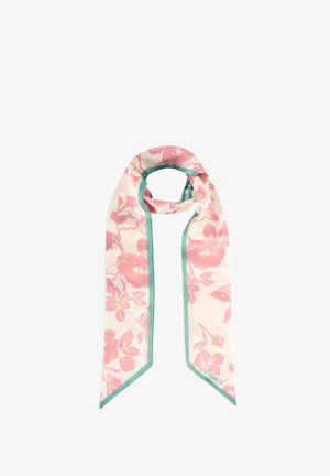 Jasnoróżowy szal w kwiaty z zielonymi brzegami, prostokątny kształt, miękka tkanina i subtelny połysk, złożony luźno w pętlę.