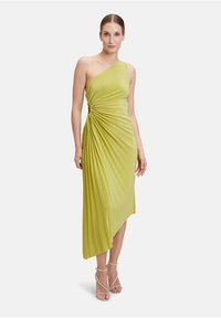 Vera Mont - Suknia balowa