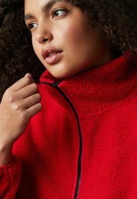 Next - OUTDOOR BORG QUARTER ZIP - Felpa in pile - red Immagine in miniatura 1