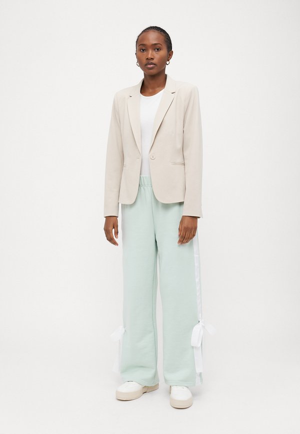 ONLKYRA LIFE FIT  - Blazer - nacreous cloud3