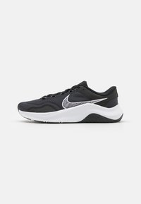 LEGEND ESSENTIAL 3 - Tenisice za trening - black/white/iron grey