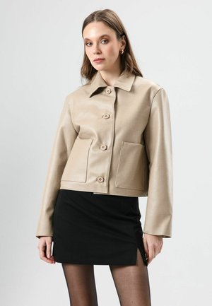 RELAXED FIT - Veste en similicuir - beige