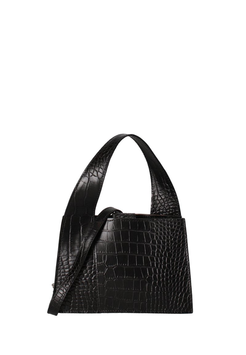 Borsa nera con un motivo in vero coccodrillo, caratterizzata da una forma strutturata, manici larghi e una tracolla removibile.