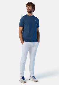 North Sails MIT LOGO-AUFNÄHER - T-shirt basic - mitternachtsblau