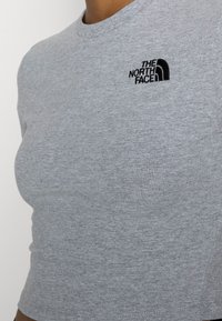 The North Face W ESSENTIAL CROPPED SLIM SHORT SLEEVE TEE - T-shirt estampada - light grey heather