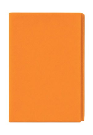 Quaderno arancione brillante chiuso con copertina liscia e elastico sul lato destro.