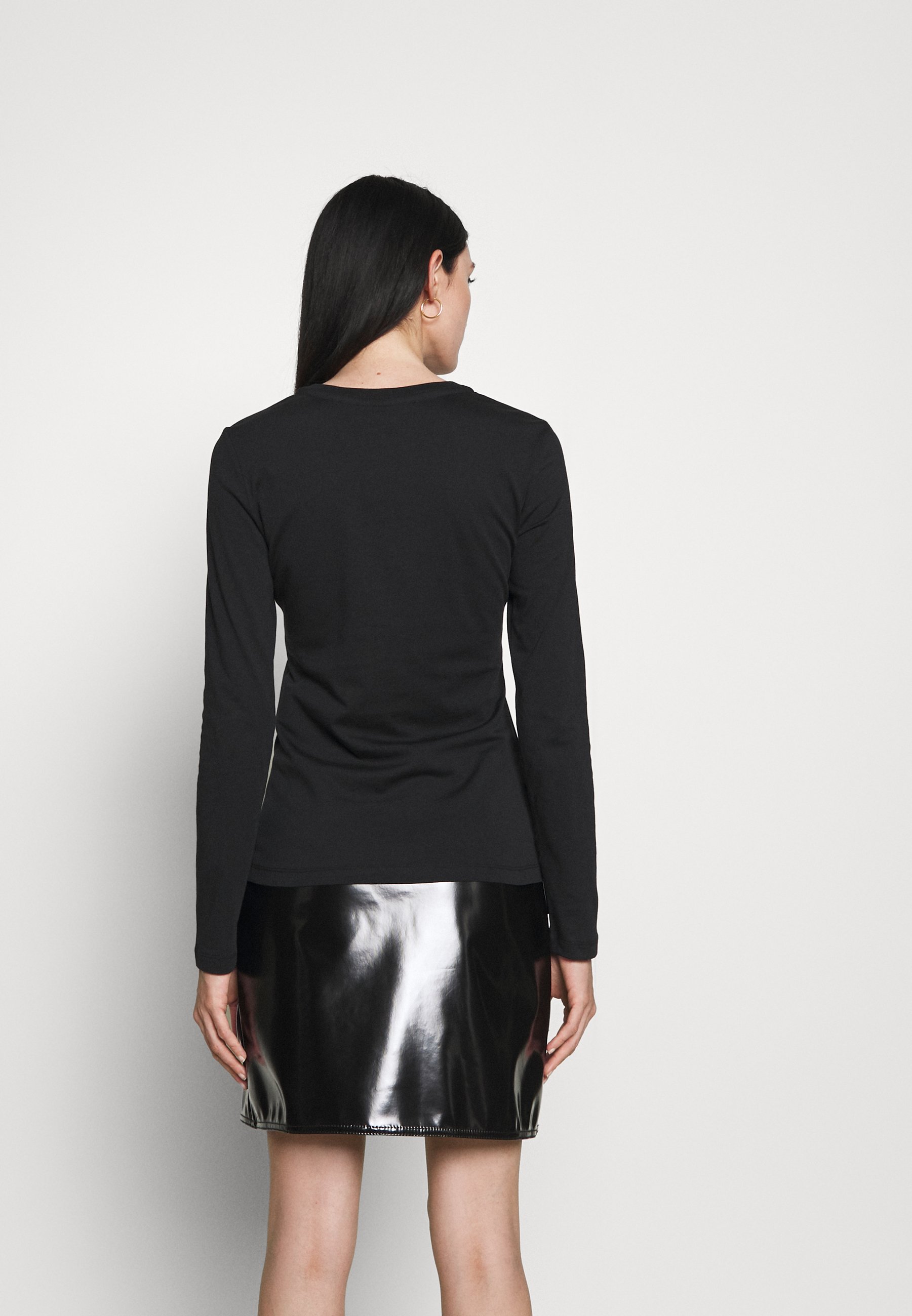 Women Long sleeved top Women Long sleeved top
