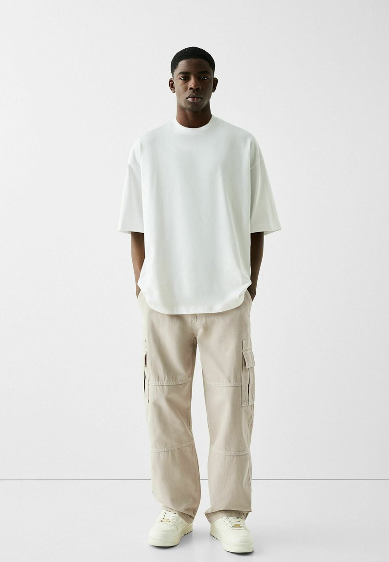 Bershka Cargobroek zandkleur