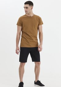 Solid SDTITIAN - Shorts - black