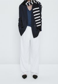 Massimo Dutti Strickpullover - blue