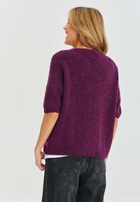 NAOKO Svetr - purple