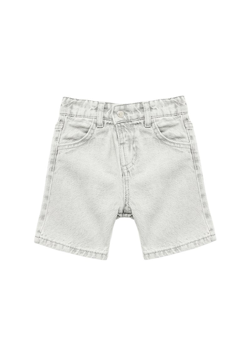 Lysegrå denim shorts med forlommer, bæltestropper og en knaplukning, præsenteret på en hvid baggrund.