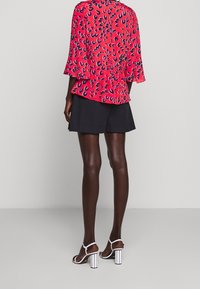 Marc Cain Blusa - red