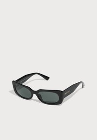 Unausgewählt, black