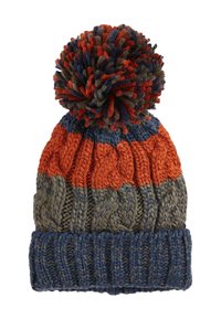 Gebreide beanie met een multicolore ontwerp in oranje, blauw en groen. Het heeft een grote harige pompon bovenop en een geribbelde manchet.