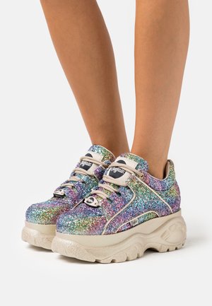 Trainers - rainbow