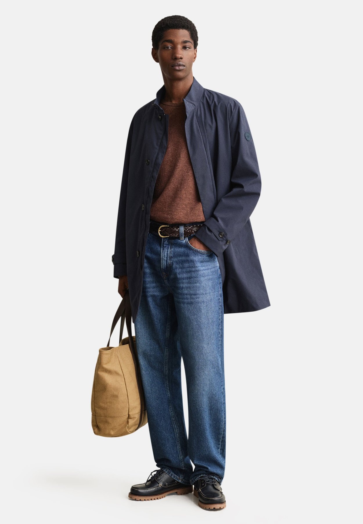 LIGHTWEIGHT COMMUTER COAT