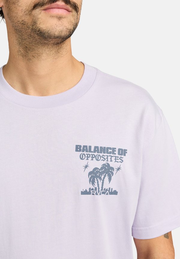 AFTER HOURS - SHORT-SLEEVE SCREEN  - Print T-shirt - purple3