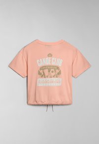 Růžové zkrácené tričko vyrobené z bavlny, s grafickým potiskem s texty "Canoe Club" a "Napapijri", krátké rukávy a šňůrkový lem.