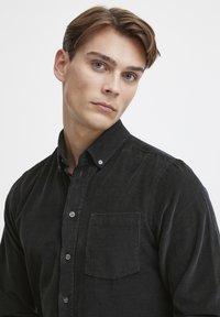 Casual Friday ÜBERGANGS ANTON - Shirt - anthracite black