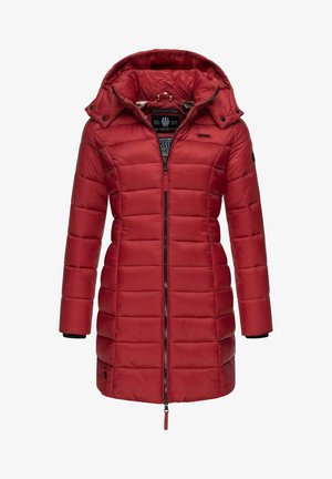 Rode pufferjas met een ritssluiting aan de voorkant, capuchon en geribde manchetten. Heeft een gewatteerd ontwerp en logo detail op de mouw.