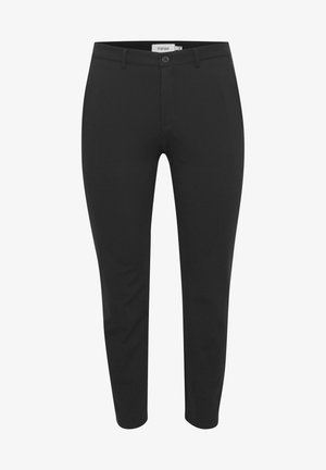 Pantalon noir à coupe slim, en tissu extensible, avec fermeture à bouton, passants de ceinture et poches avant. Texture lisse.